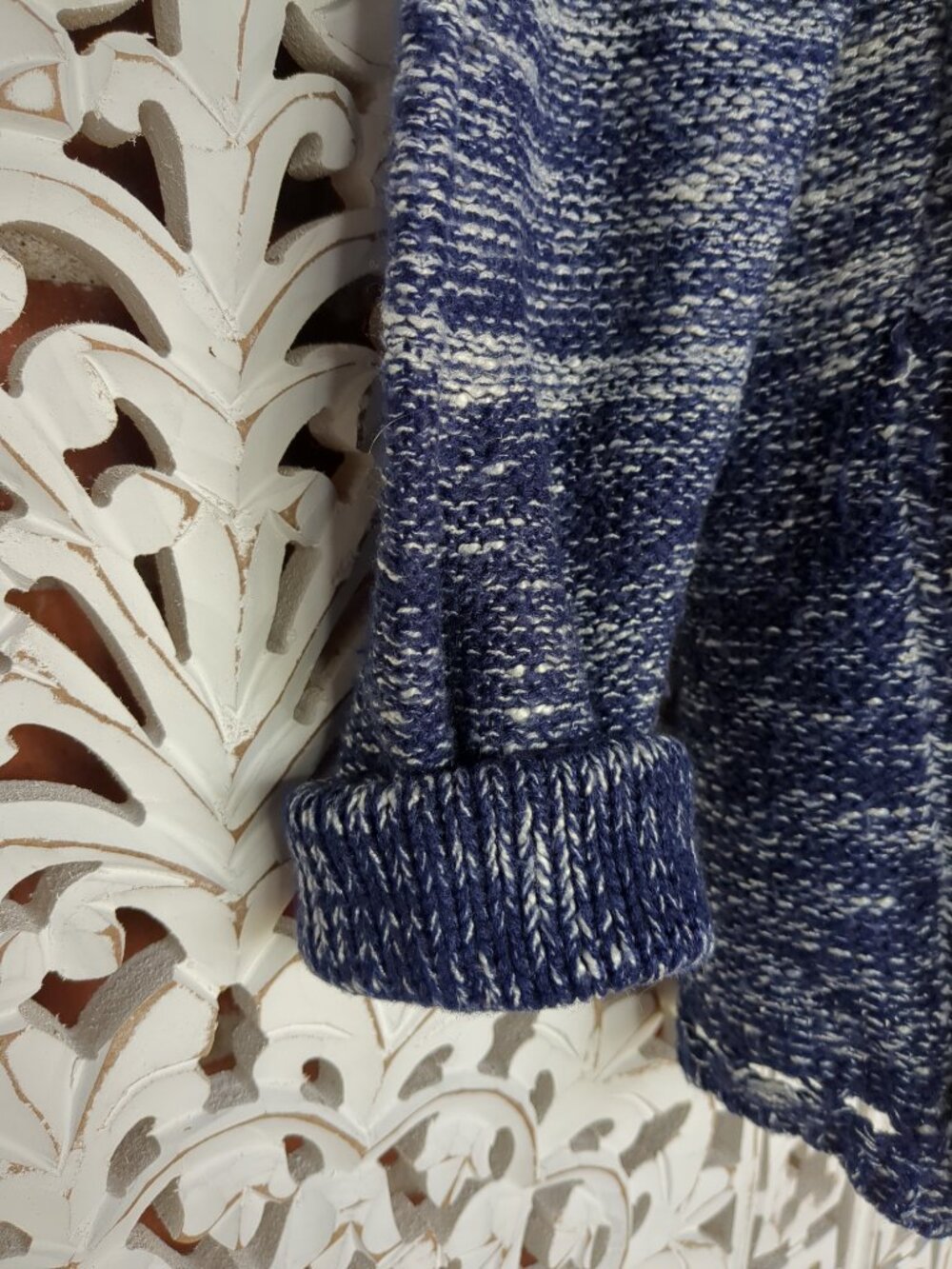 L Long Sleeve Pullover Sweater with Hood - Picture 3 of 12